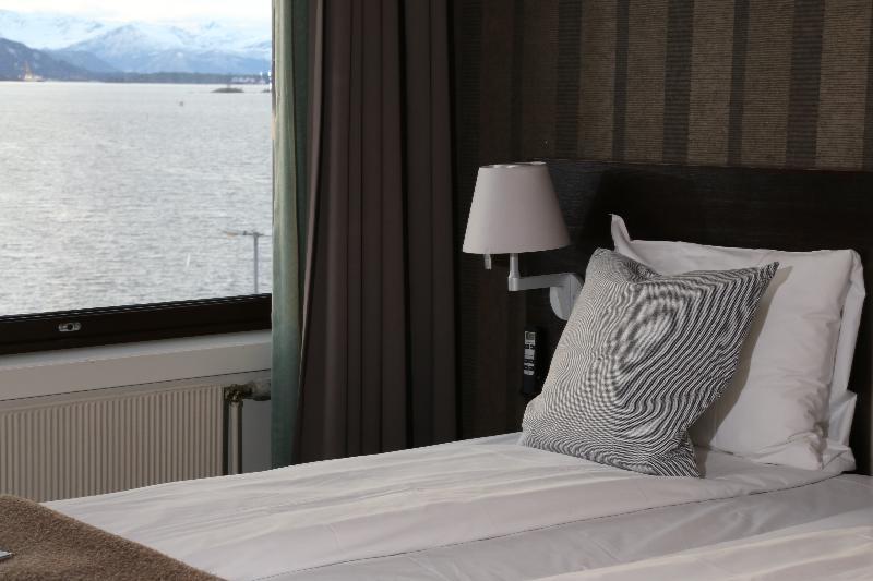 Hotel Four Monkeys à Ålesund Extérieur photo